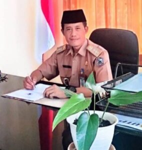 Camat Mojogedang, Joko Sutrisno, SH, MM