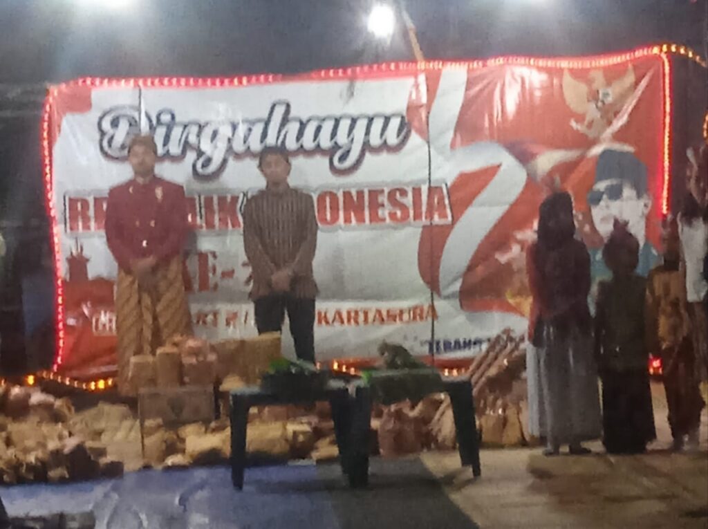 Detik-detik malam Tirakatan Warga Giringan RT.02/RW.02,Kel.Kartasura,Kec.Kartasura,Kan Sukoharjo