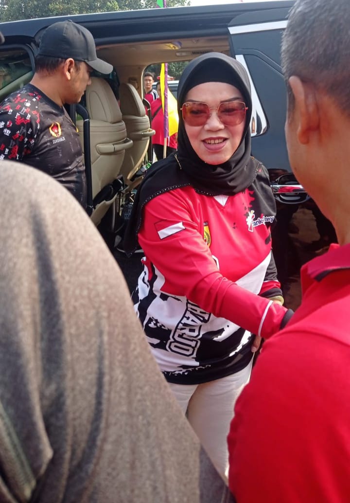 Detik-detik Bupati Sukoharjo,hadir ditengah peserta Senam Sehat..