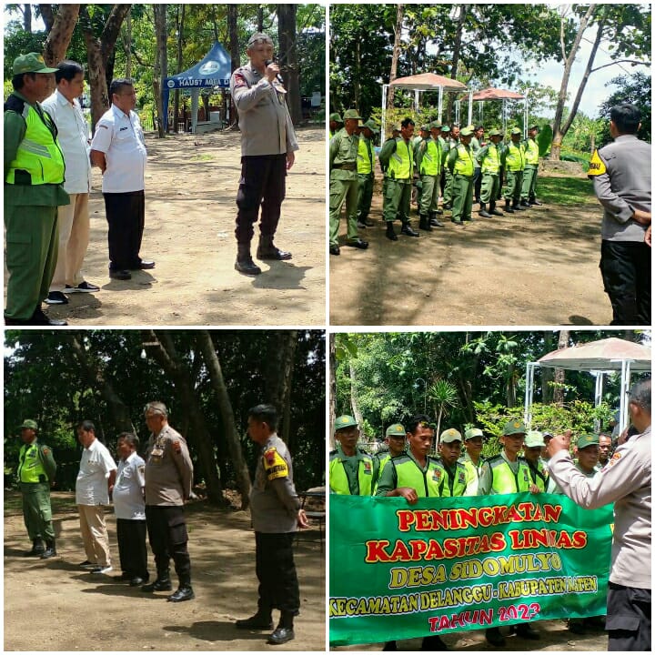 Detik-detik Linmas menerima briefing.