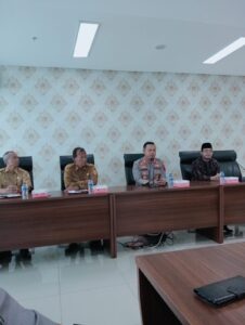 Para narasumber Halal Bihalal.